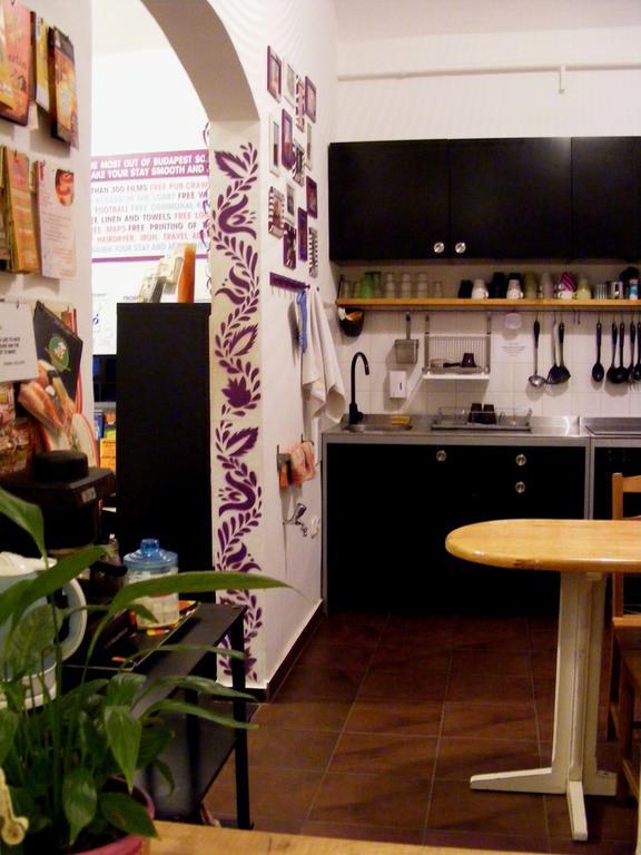 بودابست 11Th Hour Cinema Hostel المظهر الخارجي الصورة